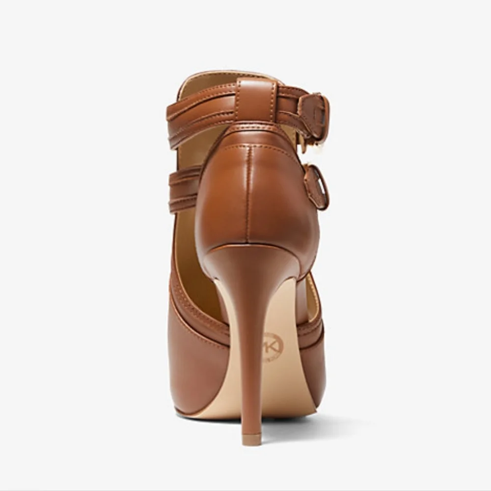 Michael Kors open toe heels 👠